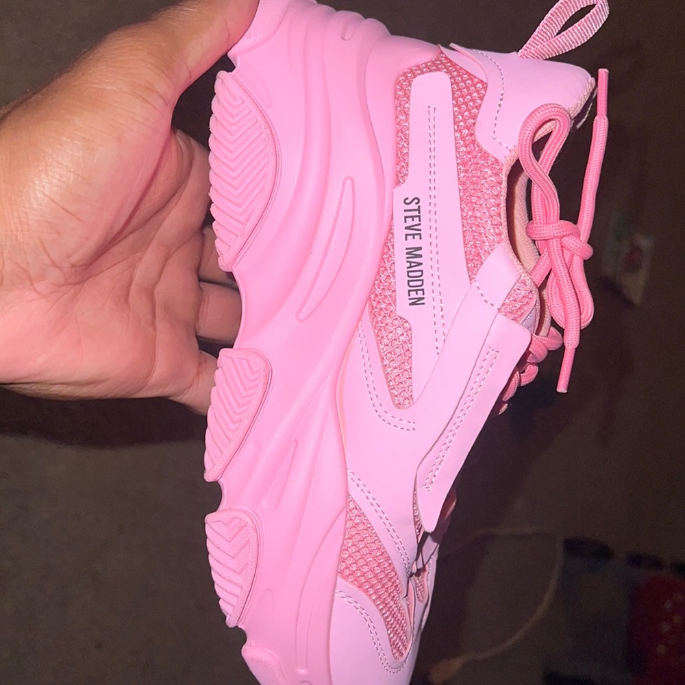 Steve Madden pink shoes